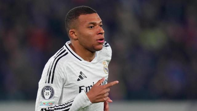 Mbappé celebra un gol con el Real Madrid