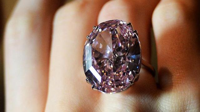 El anillo Pink Star en la página web de Sotheby's.