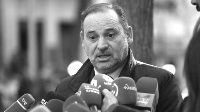 El exministro de Transportes José Luis Ábalos tras prestar declaración ante el Tribunal Supremo.