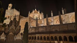 El Monasterio de Guadalupe iluminado gracias al proyecto de la Fundación Iberdrola España