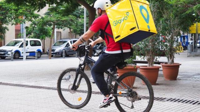 Un repartidor de Glovo, en una imagen de archivo.