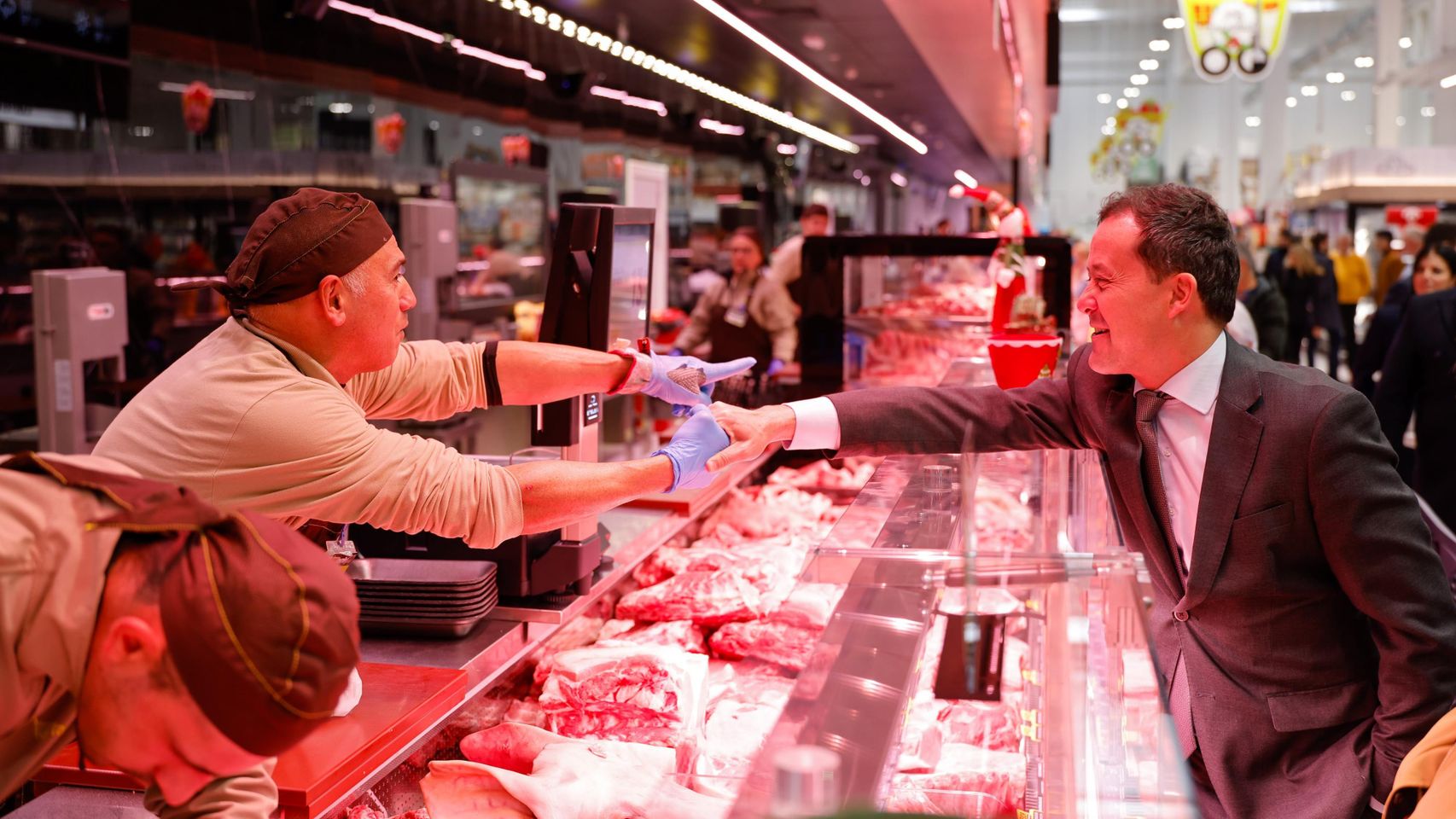 Family Cash, el supermercado más barato según la OCU, ya está en Toledo: todas las fotos de la apertura