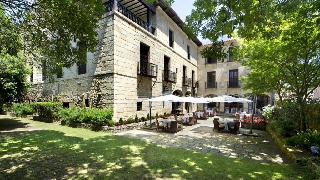 Esta acogedora casona del siglo XVII funciona como Parador de Santillana Gil Blas.