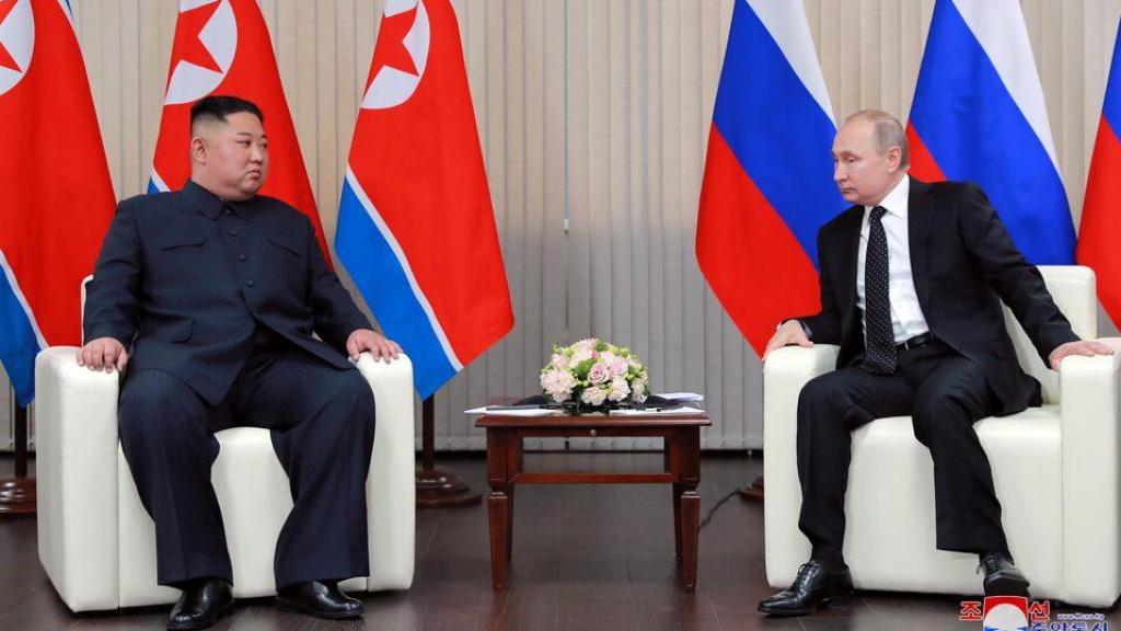 El presidente norcoreano Kim Jong-un y su homólogo ruso, Vladimir Putin.