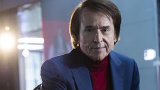 Raphael padece un linfoma cerebral del que está siendo tratado: el parte médico emitido por el Hospital 12 de Octubre