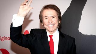 Raphael, ante su segundo gran reto de salud: sabemos cómo está y la desconocida y emotiva historia de sus tres hermanos