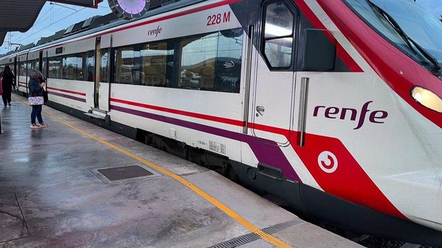 Imagen de archivo de un tren de Cercanías.