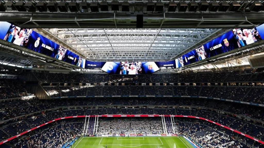 El nuevo videomarcador 360º del Estadio Bernabéu tras su reforma