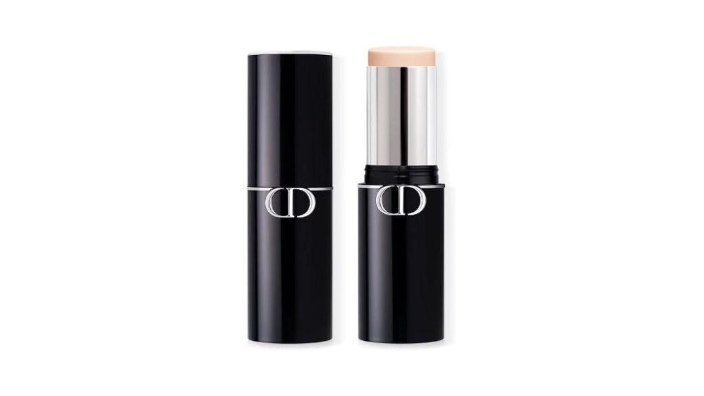 Base-de-maquillaje-barra-dior