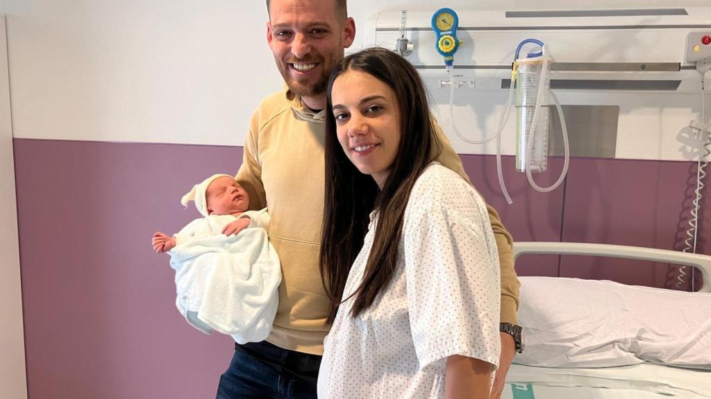 A las 2:43 horas, en el Hospital Universitario de Toledo, ha llegado Aitor, primer hijo de Sara y Rubén.