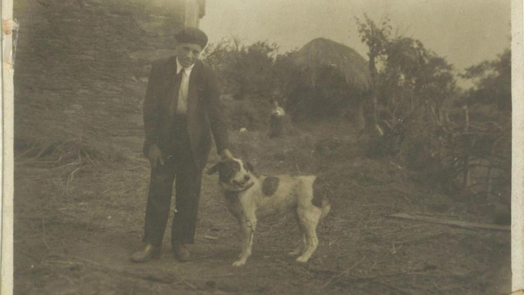 José Lodeiros en León de Abaixo, año 1930.