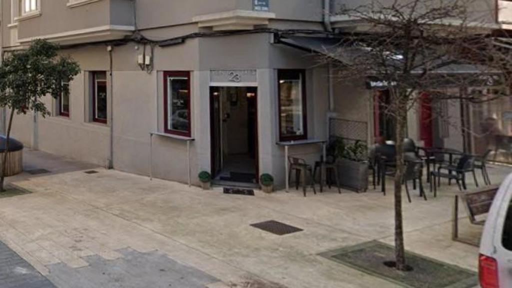 Exterior de El 23, en Ángel Senra.