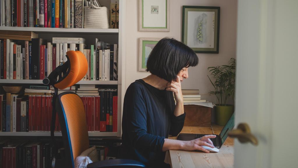 Pilar Adón en su vivienda en Madrid