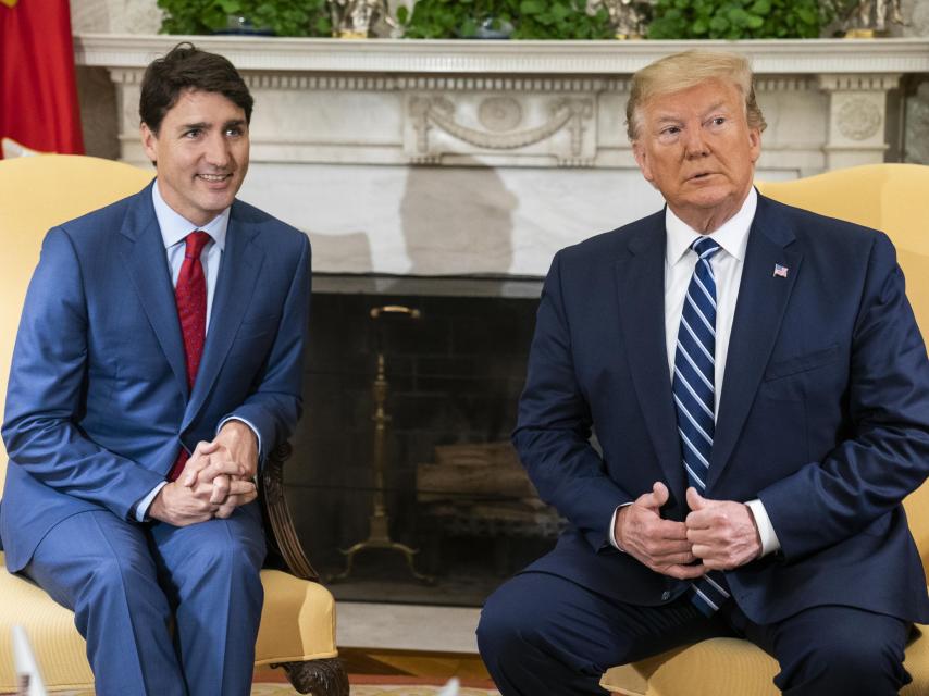 Justin Trudeau junto a Donald Trump.