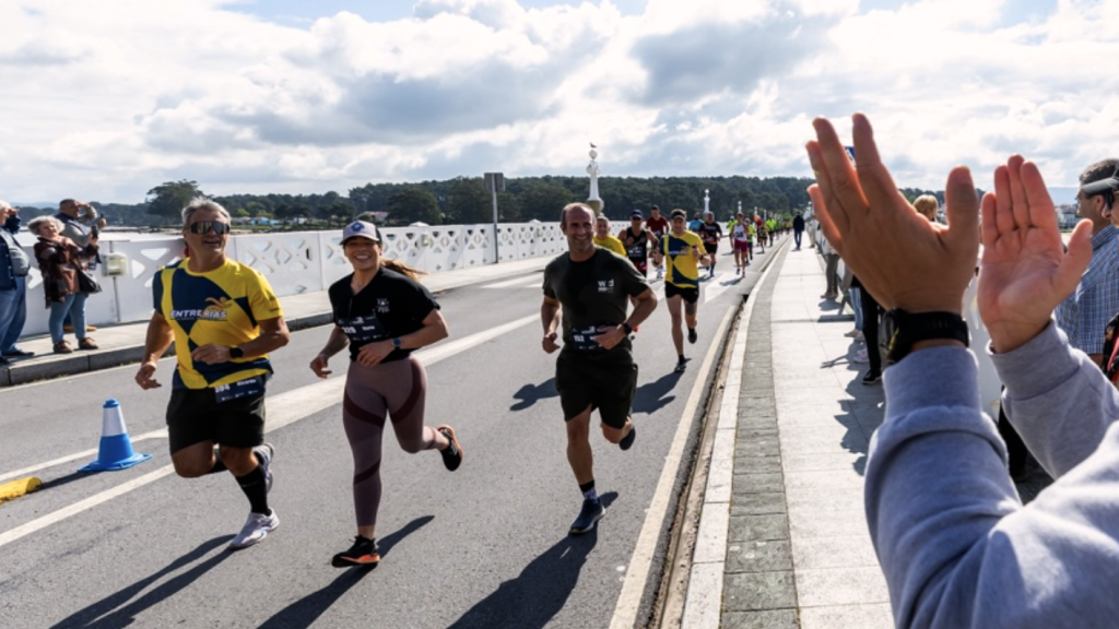 Media Maratón Entre Rías a su paso por la Illa da Toxa