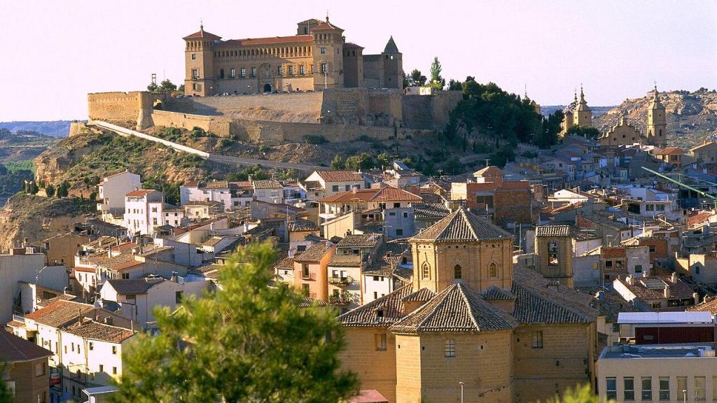 El impresionante castillo medieval recomendado por National Geographic: en Aragón y Parador Nacional