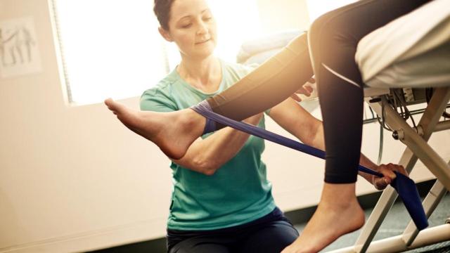 Los efectos del síndrome Ehlers-Danlos tiene articulaciones extremadamente laxas.