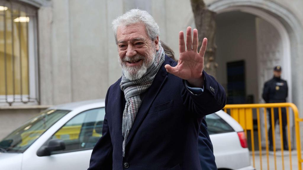 El jefe de gabinete de Ayuso, Miguel Ángel Rodríguez, a su salida del Supremo este miércoles.