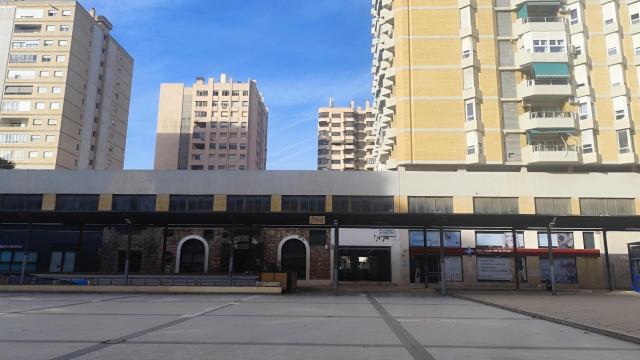 Edificio donde se encuentra localizado el local ahora comprado por la Junta de Andalucía.