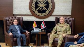 José Manuel Albares, reunido en enero de 2024 con el general libanés Joseph Aoun, entonces jefe del Ejército y recientemente nombrado presidente del país.