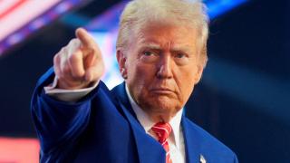 El presidente electo de Estados Unidos, Trump, asiste a un evento en Arizona.