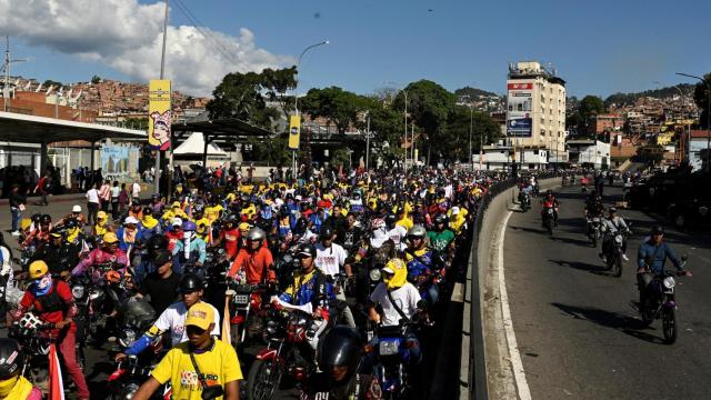 Manifestaciones en Venezuela en la víspera de la toma de posesión presidencial.