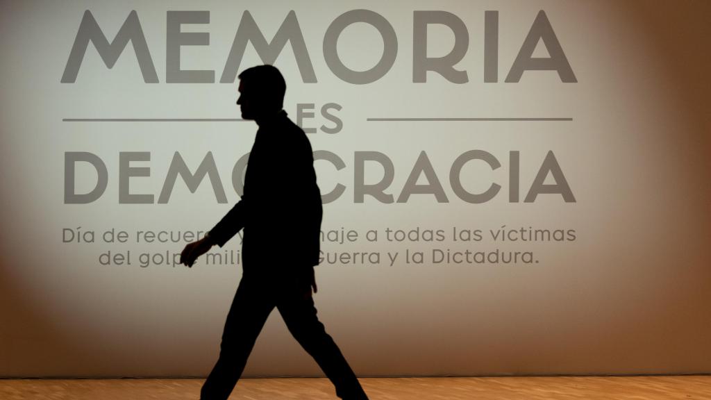 El presidente, Pedro Sánchez, durante el anuncio de los actos por el 50º aniversario de la muerte de Franco.