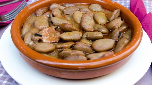 Las habas guisadas de Benidorm.