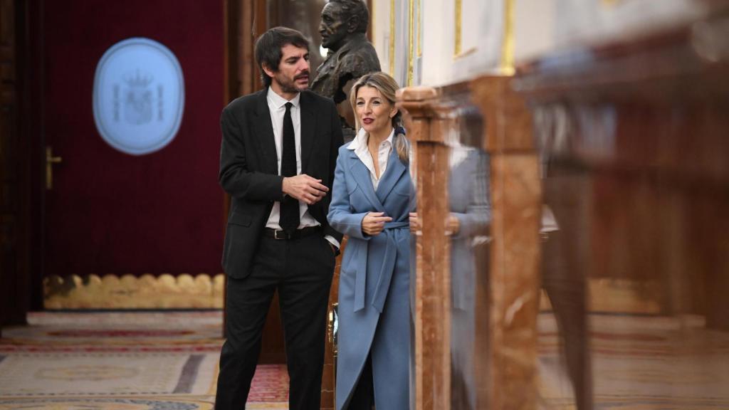 El ministro de Cultura, Ernest Urtasun y la vicepresidenta segunda del Gobierno y ministra de Trabajo, Yolanda Díaz.