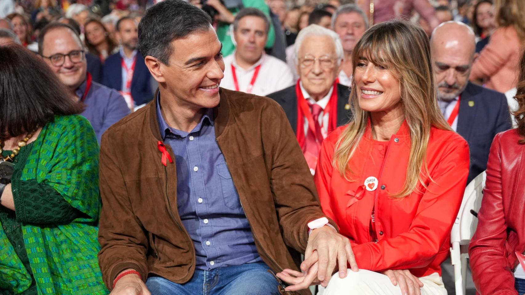 El Presidente del Gobierno, Pedro Sánchez, y su esposa Begoña Gómez en una imagen de archivo.