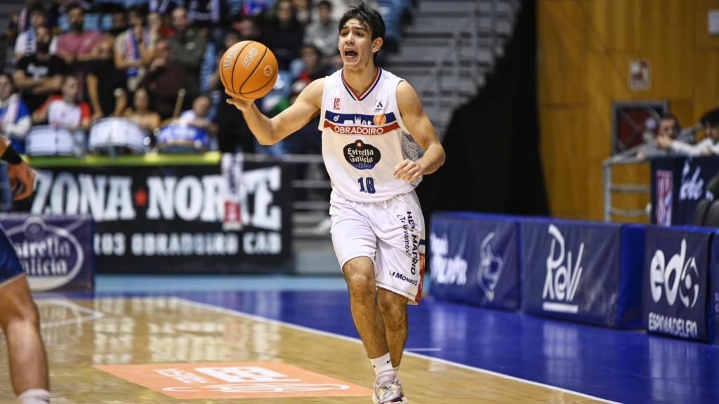 Alonso Grela, jugador del Obra.