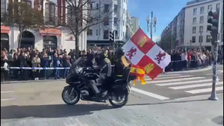 Desfile de banderas de Pingüinos 2025