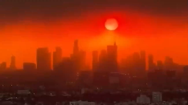 Imágenes de las labores de extinción de este sábado en los incendios de Los Angeles.