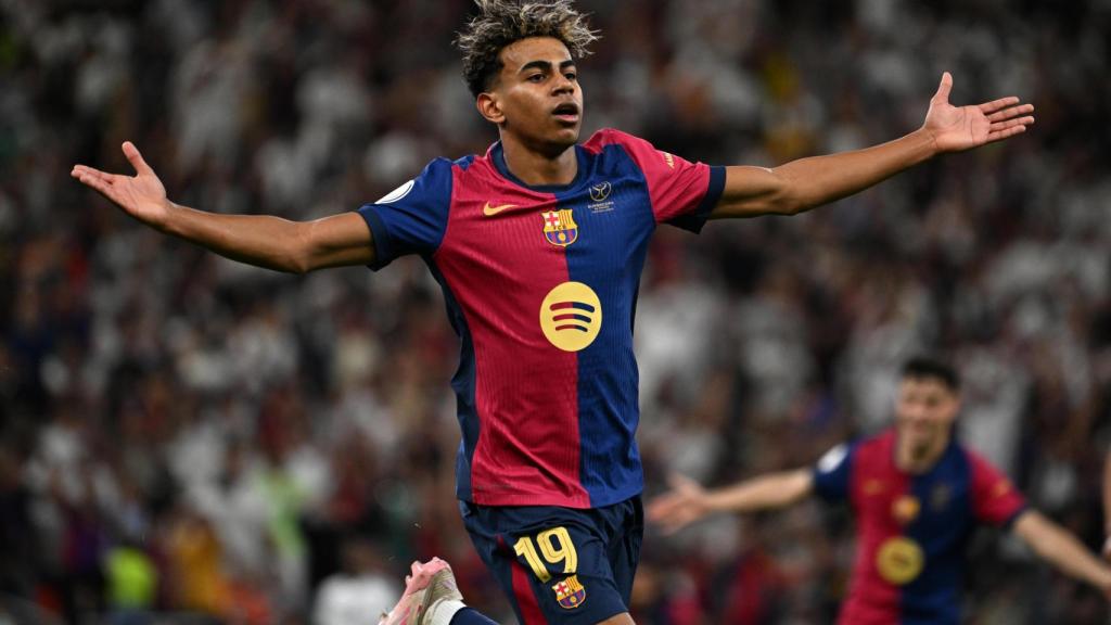 Lamine Yamal celebra el gol del empate ante el Real Madrid.