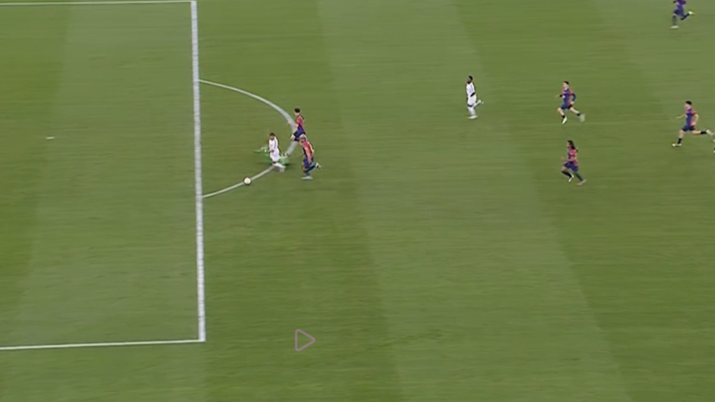 Falta de Szcezesny a Mbappé