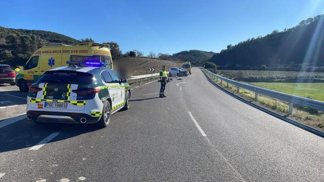 La Guardia Civil, en el lugar del accidente.