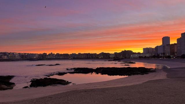 Amanecer en el paseo marítimo de A Coruña