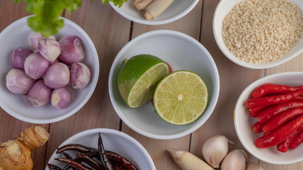 Algunos de los ingredientes presentes en la receta tailandesa.