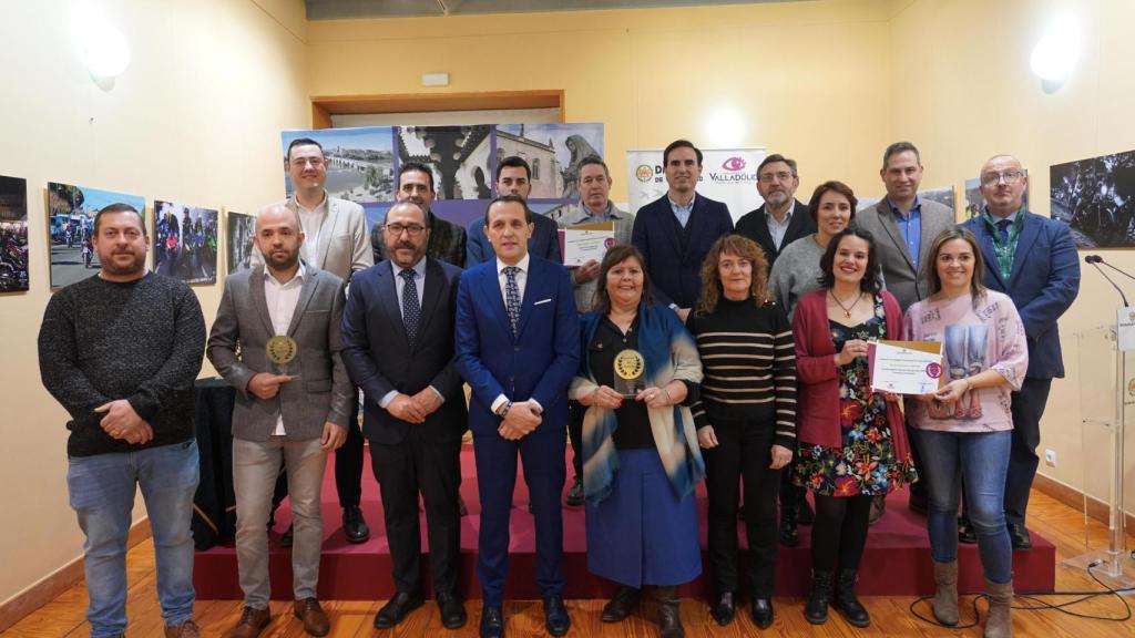 Los galardonados en los Premios de Turismo de la Diputación de Valladolid 2024, este lunes en el municipio vallisoletano de Tordesillas