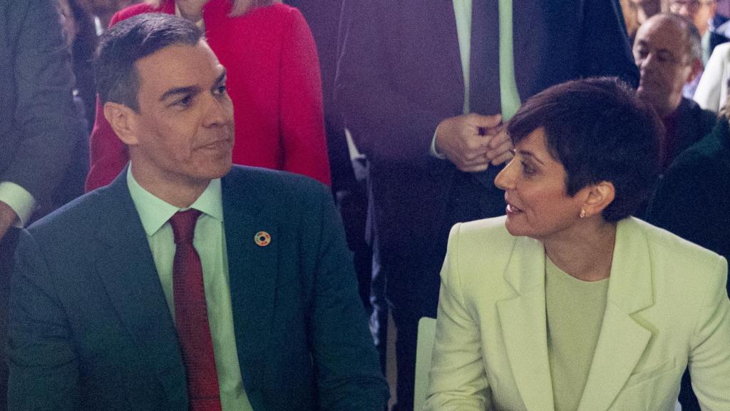 Pedro Sánchez e Isabel Rodríguez.