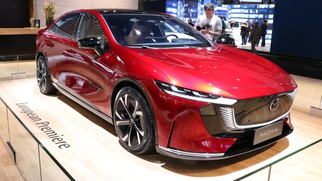Mazda 6e.