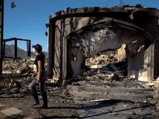 Una casa destruida por las llamas en el Incendio de Palisades, en Los Ángeles.