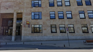 Una imagen de la fachada de los juzgados de León.