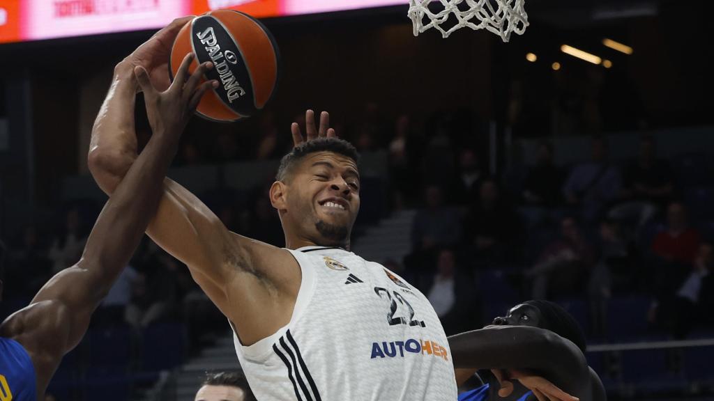 Tavares, durante una acción ante Maccabi.