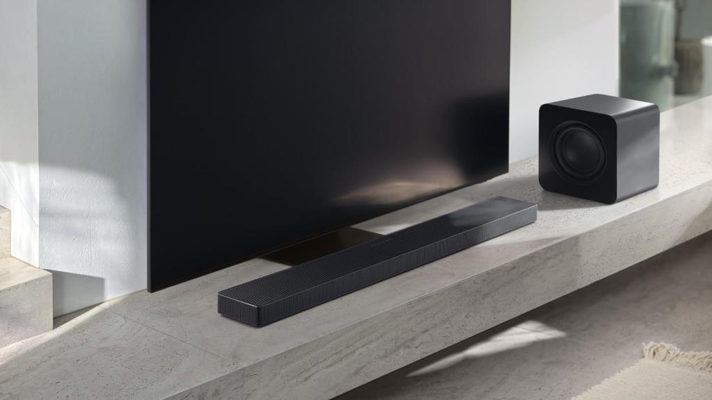 La barra de sonido Samsung HW-QS700F.