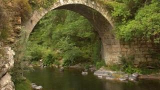 Puente sobre el río Deza, Carboeiro