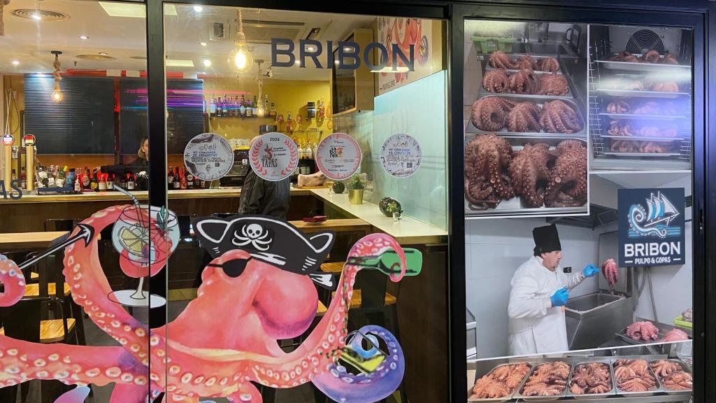 Exterior de El Bribón.