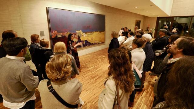 Imagen de una de las visitas guiadas a las obras de arte de las Cortes de Castilla y León