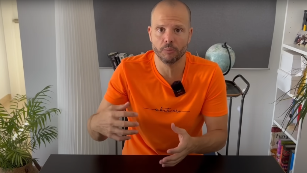 El nutricionista Miodrag Borges durante uno de sus vídeos.