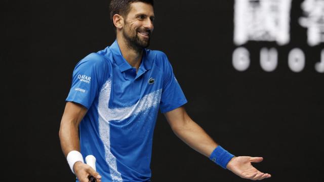 Novak Djokovic, durante un partido en el Open de Australia frente al portugués Jaime Faria